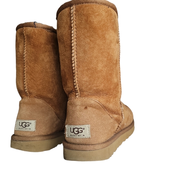 Ugg Boots - size 8 - Picture 6 of 8